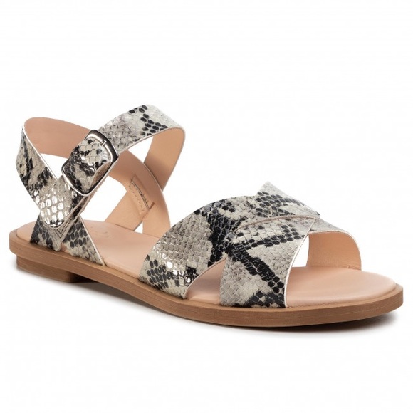 CLARKS Grey Snake skin Willow Gild Sandal NEW No BOX! Size 8 ✨ FAST SHIPPING 🚀 - Picture 2 of 8
